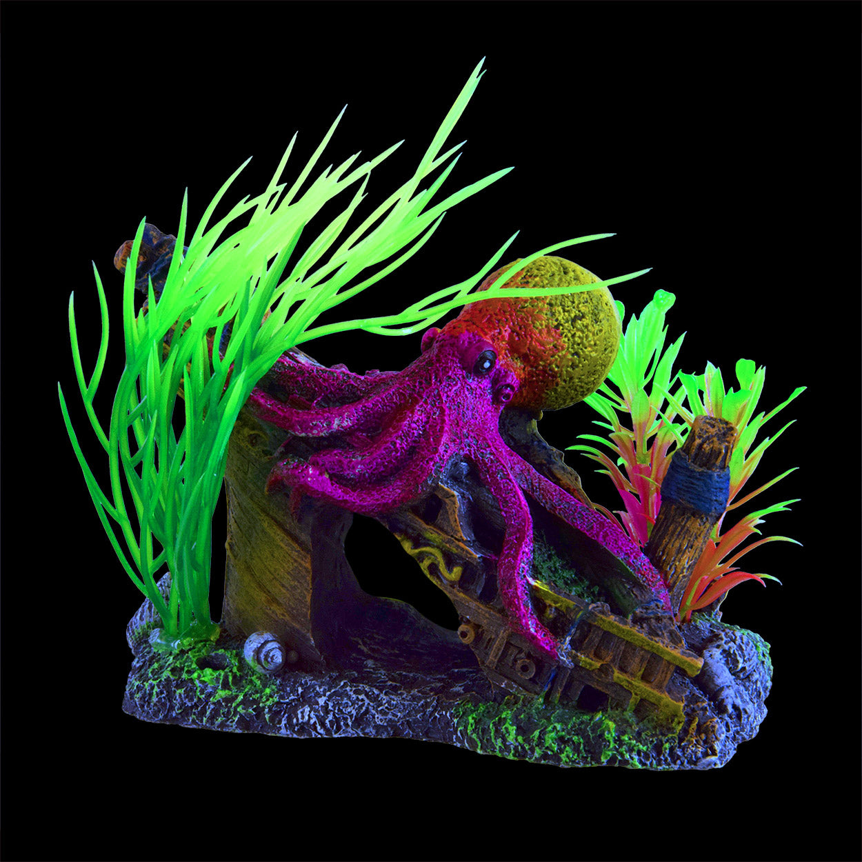 underwater-treasures-glowing-octopus-wreck